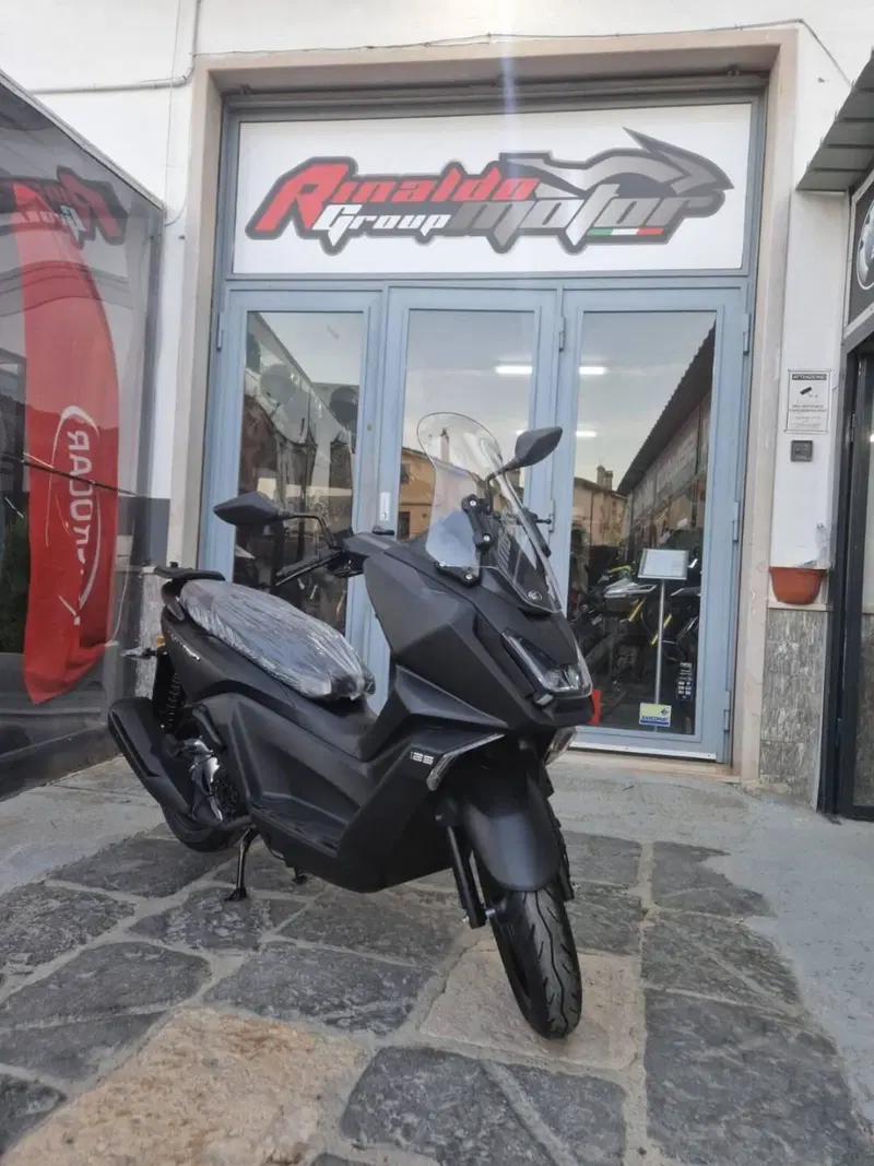 Kymco Skytown 125i (2024 - 26) (3)