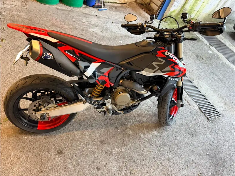 Ducati Hypermotard 698 Mono RVE (2024 - 26) (2)