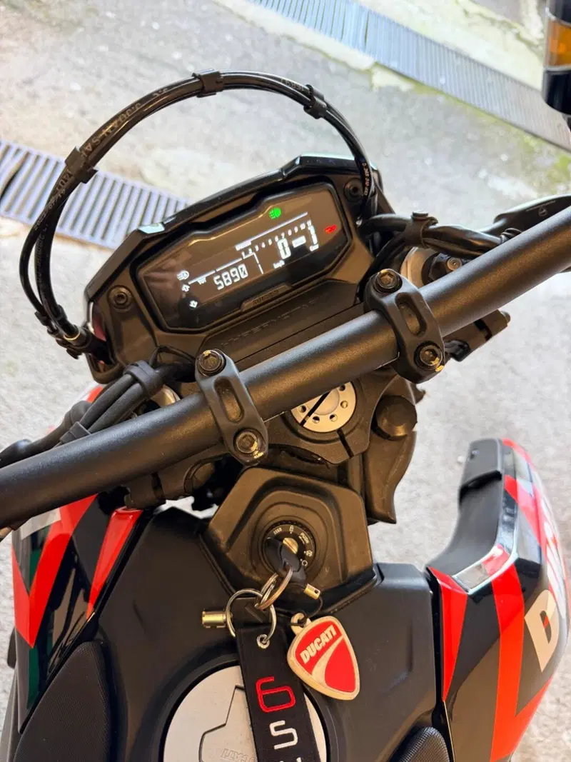 Ducati Hypermotard 698 Mono RVE (2024 - 26) (5)