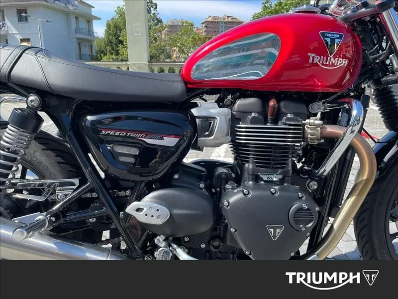 Triumph Speed Twin 900 Chrome Edition (2023) (7)