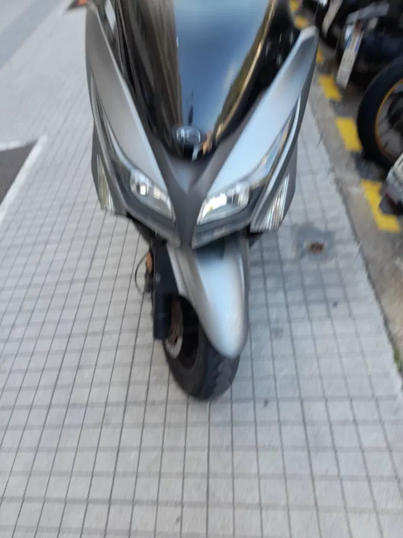 Kymco X-Town 300i (2021 - 24) (2)