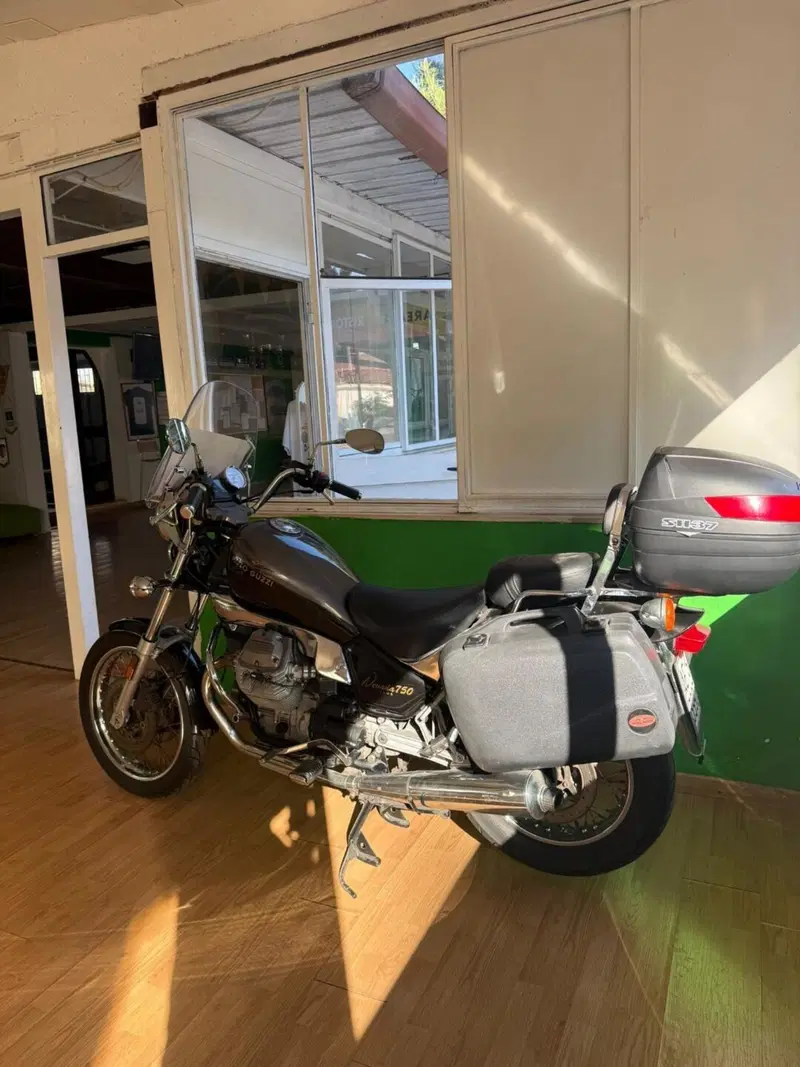 Moto Guzzi Nevada 750 Club (1998 - 01) (4)