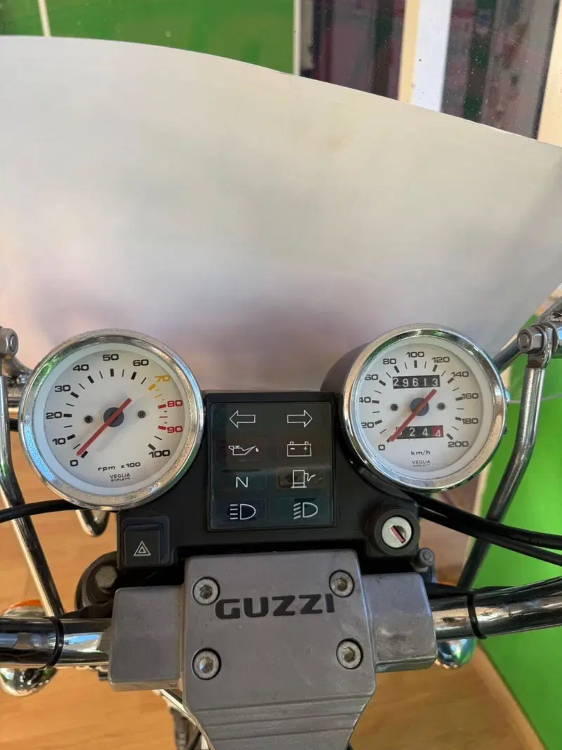 Moto Guzzi Nevada 750 Club (1998 - 01) (5)