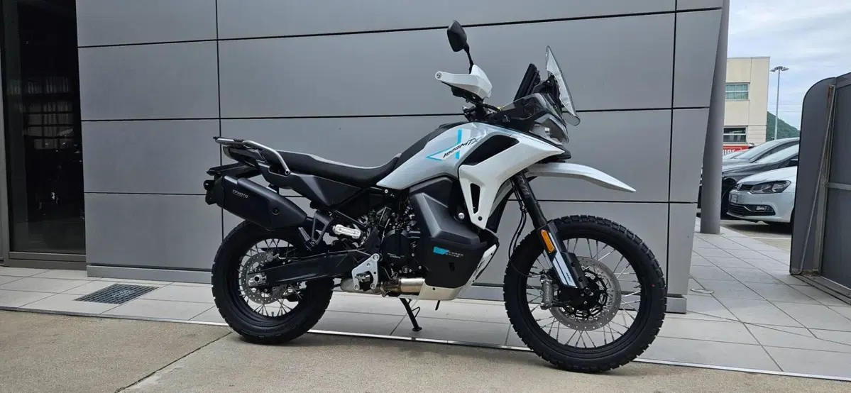 CFMOTO 1000MT-X Low Seat (2026) (2)