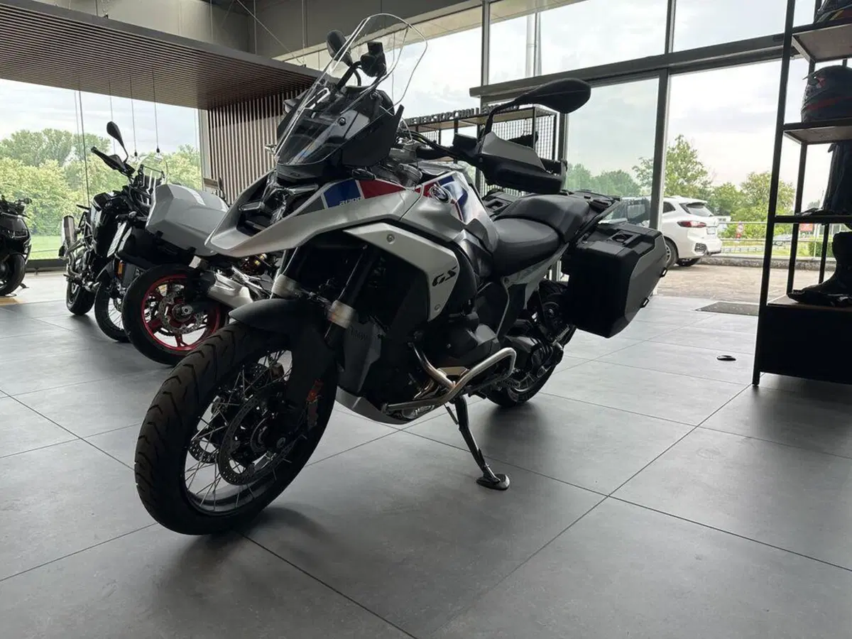Bmw R 1300 GS Trophy (2023 - 26) (3)