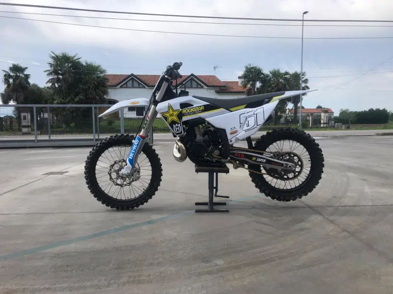Husqvarna TC 250 (2023) (3)