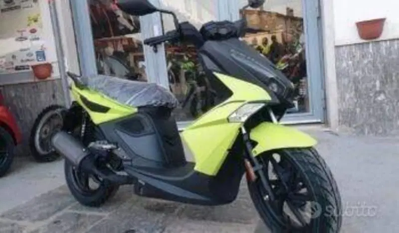 Kymco Super 8 50 R (2022 - 26) (2)