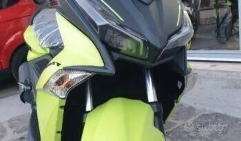 Kymco Super 8 50 R (2022 - 26) (4)