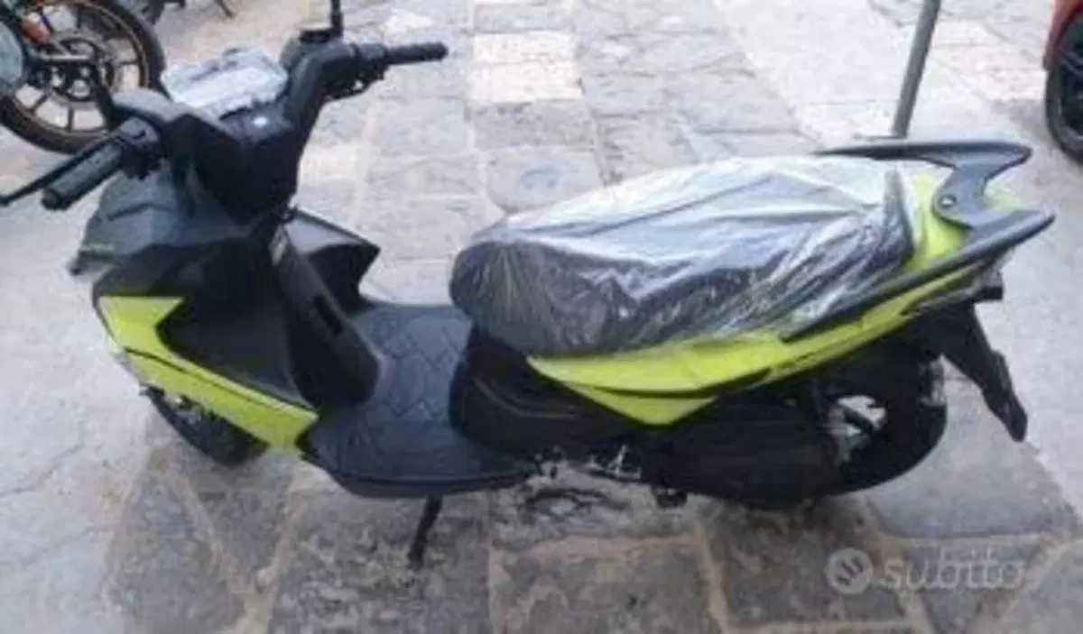 Kymco Super 8 50 R (2022 - 26) (6)