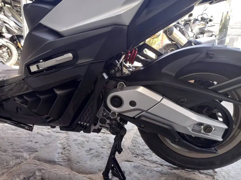 Kymco KRV 200 (2023 - 26) (8)