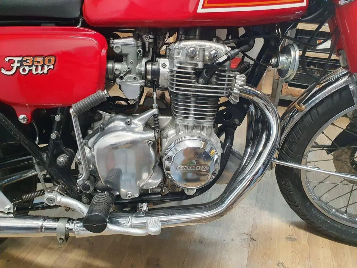 Honda CB 350 FOUR (4)