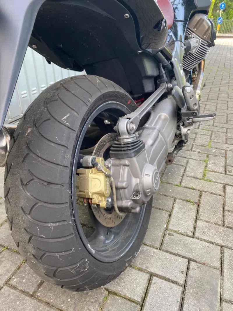 Moto Guzzi Breva V 1100 i.e. (10)