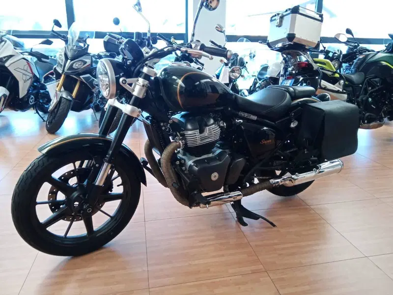 Royal Enfield Super Meteor 650 (2023 - 26)