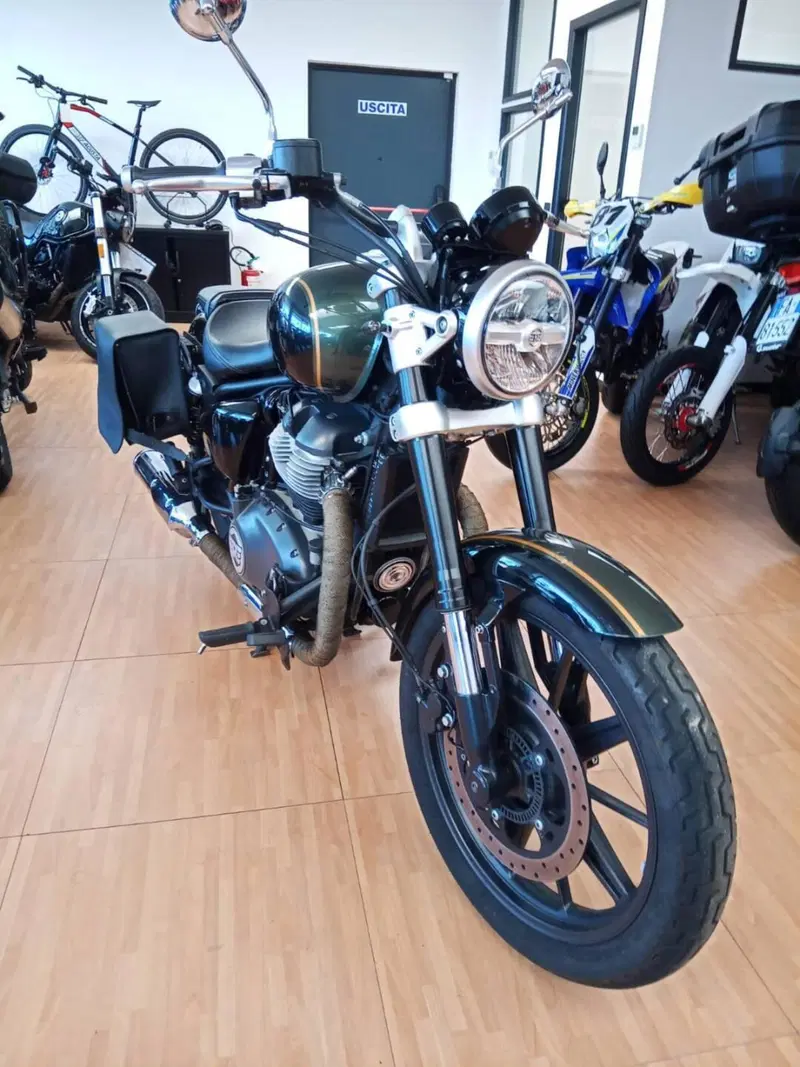 Royal Enfield Super Meteor 650 (2023 - 26) (2)
