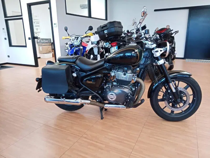 Royal Enfield Super Meteor 650 (2023 - 26) (3)