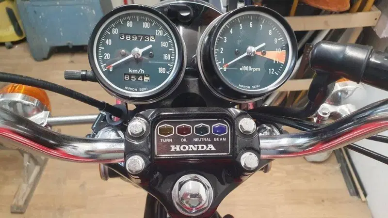 Honda CB 350 FOUR (16)