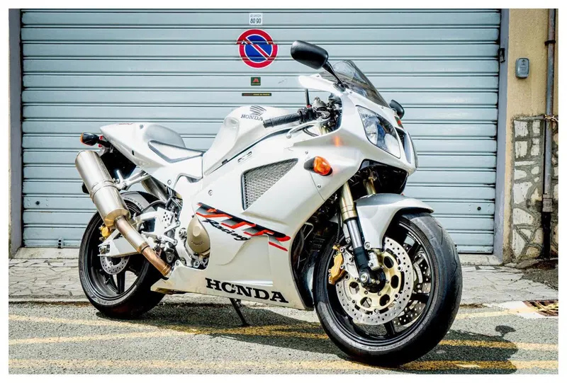 Honda VTR 1000 SP-1 (2000 - 01) (2)