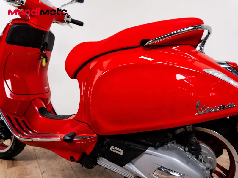 Vespa Primavera 125 RED (2025 - 26) (9)