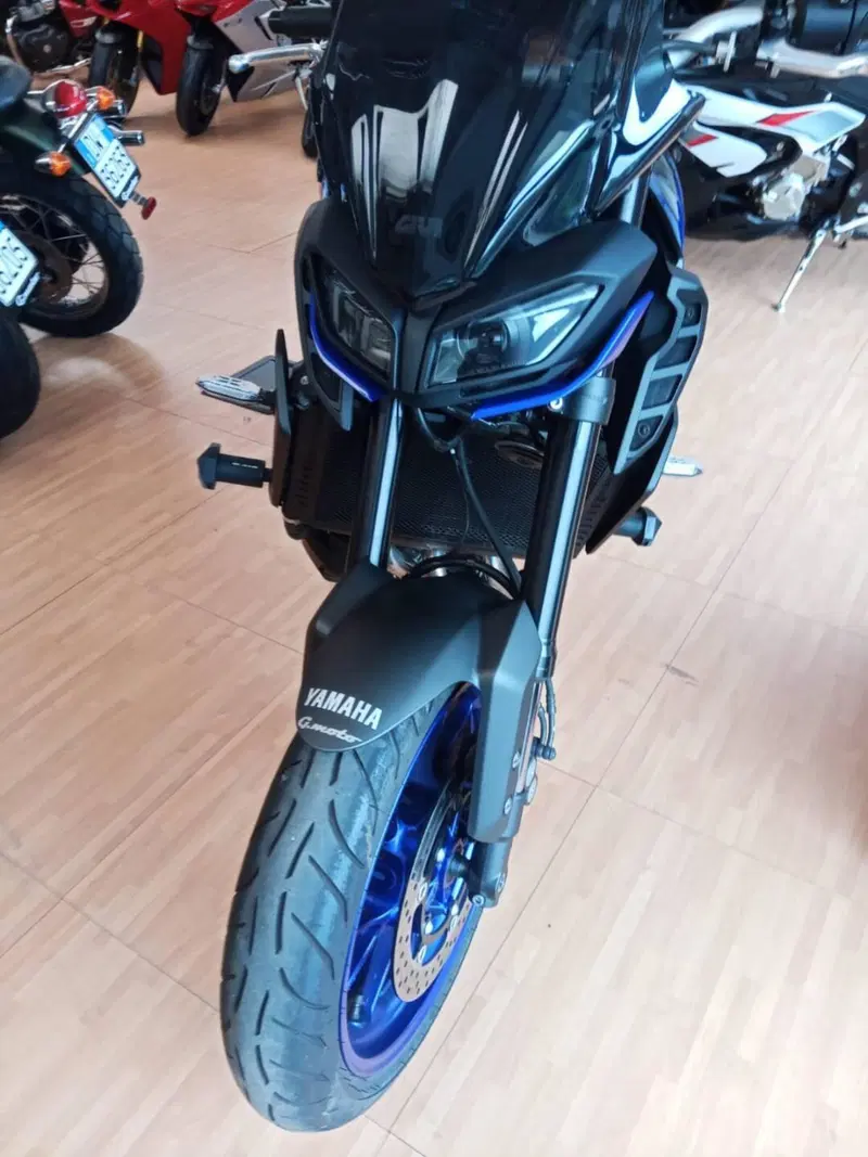 Yamaha MT-09 (2017 - 20) (5)