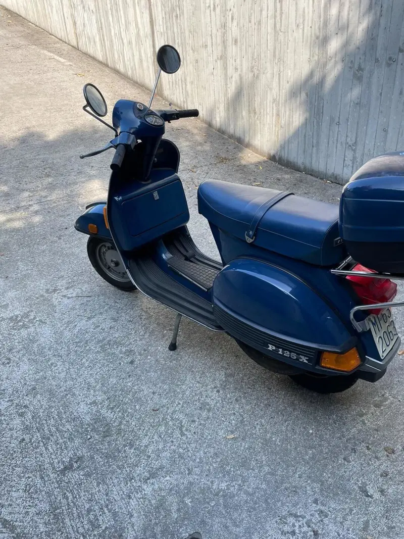 Piaggio Vespa PX 125 America  (2)