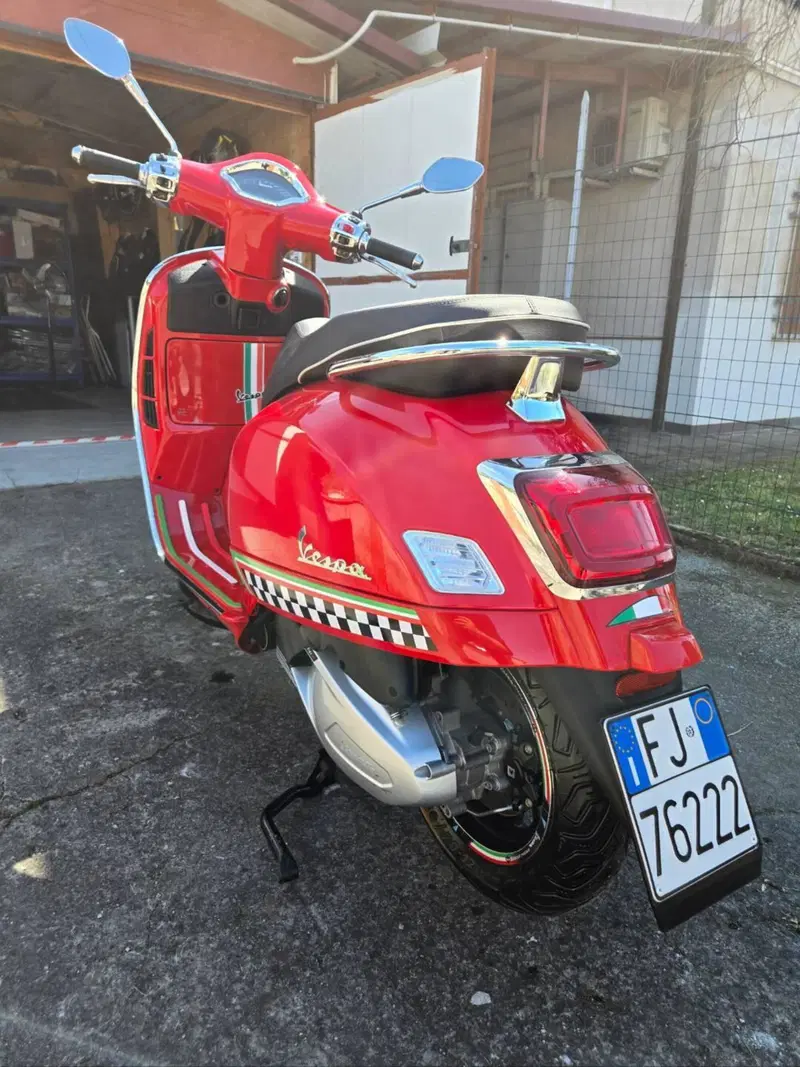 Vespa GTS 300 Super (2023 - 24) (6)