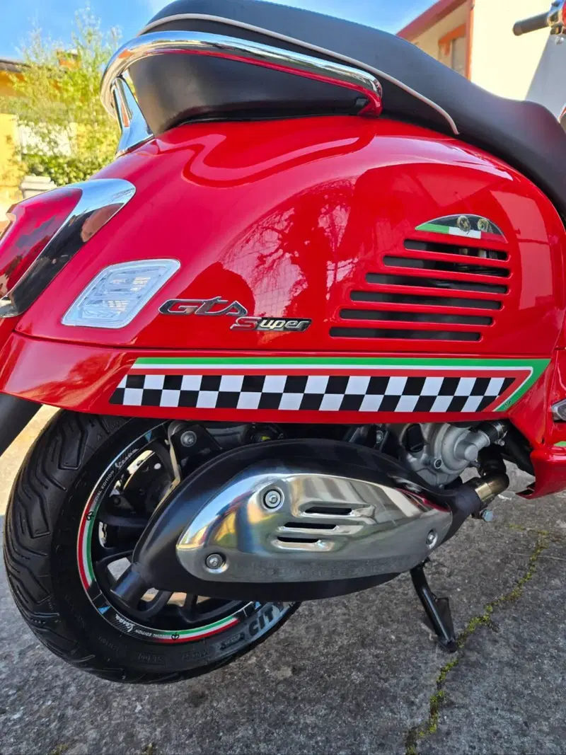 Vespa GTS 300 Super (2023 - 24) (9)