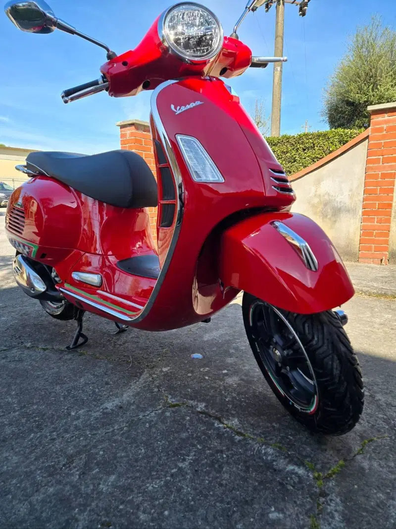 Vespa GTS 300 Super (2023 - 24) (12)