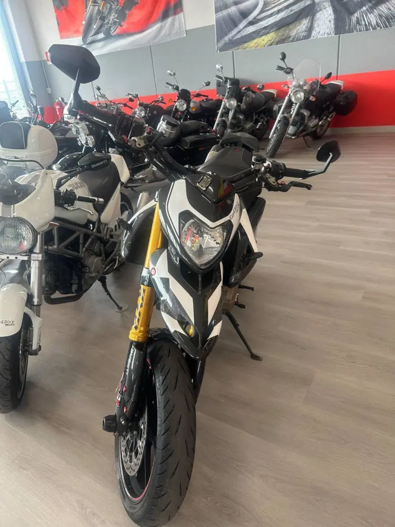 Ducati Hypermotard 1100 S (2007 - 09)