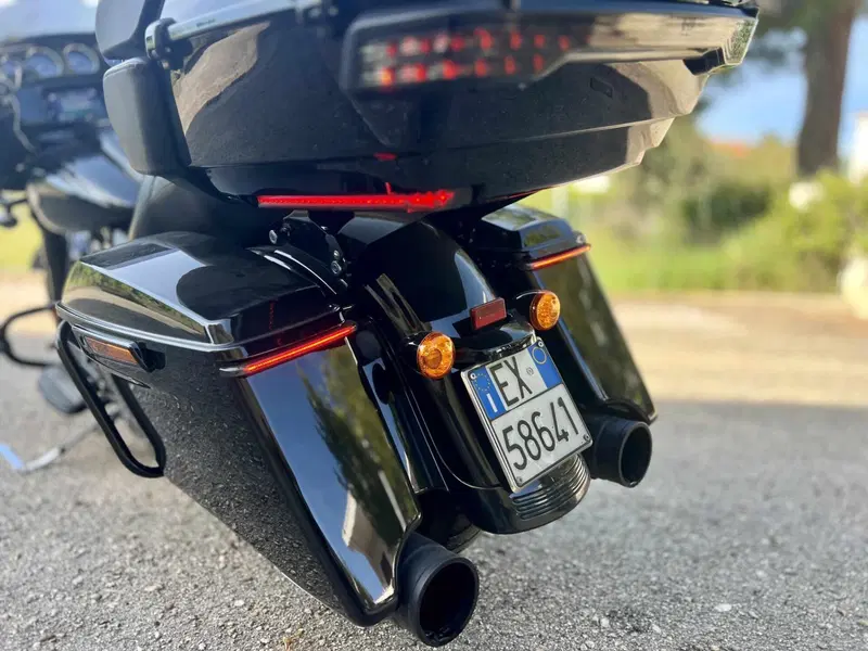 Harley-Davidson Street Glide Special (2021 - 23) (12)