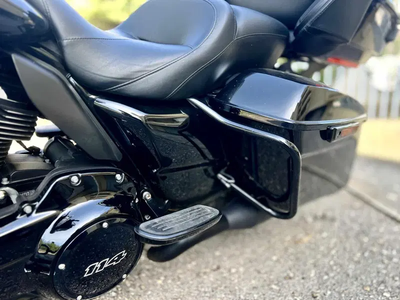 Harley-Davidson Street Glide Special (2021 - 23) (13)