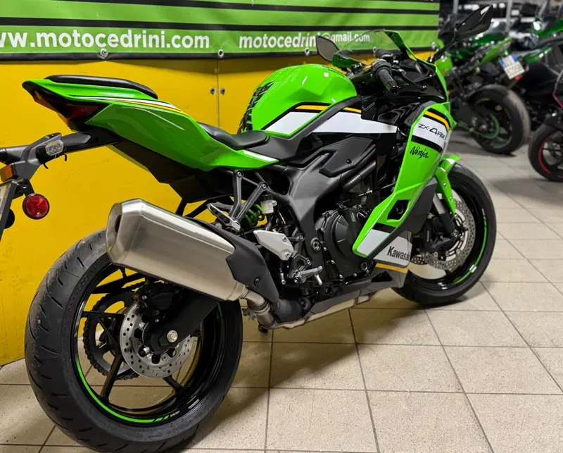 Kawasaki Ninja ZX-4RR (2024 - 26) (4)