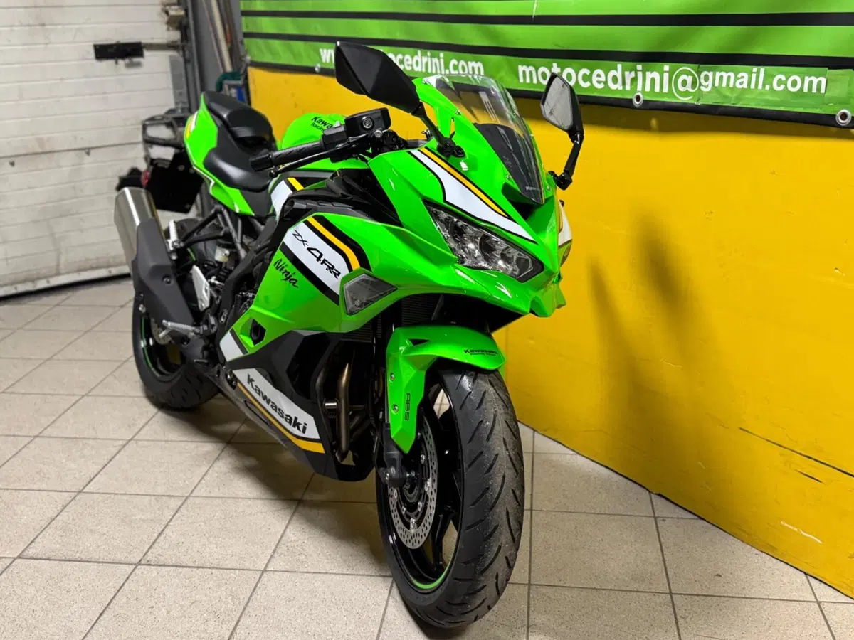 Kawasaki Ninja ZX-4RR (2024 - 26) (5)