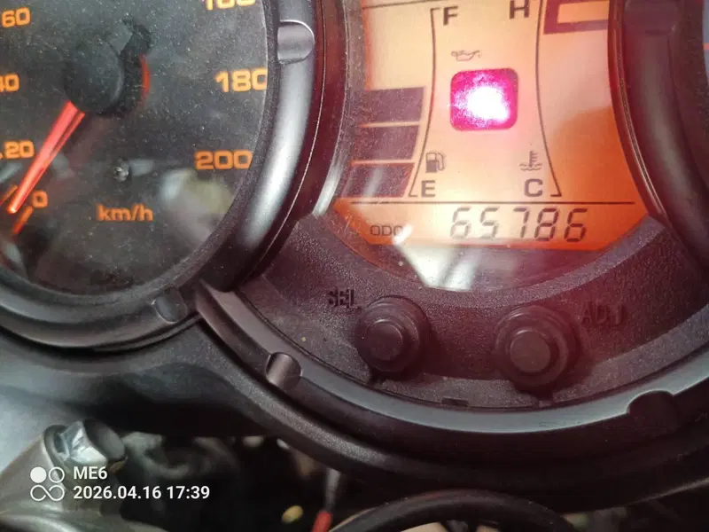 Suzuki V-Strom 650DL (2004 - 06) (13)