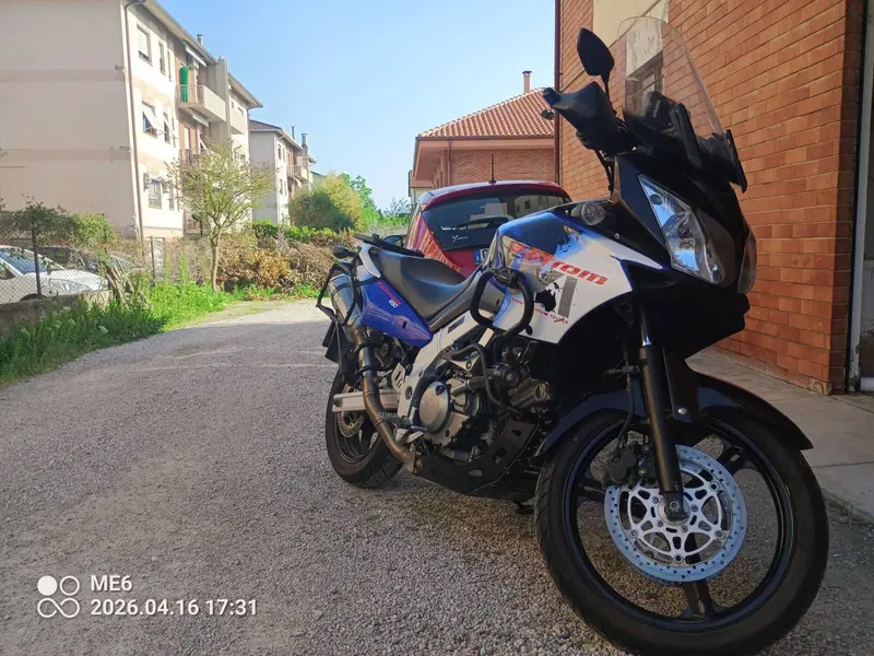 Suzuki V-Strom 650DL (2004 - 06) (3)