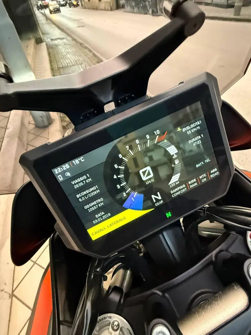 KTM 1290 Super Duke GT (2019 - 20) (2)