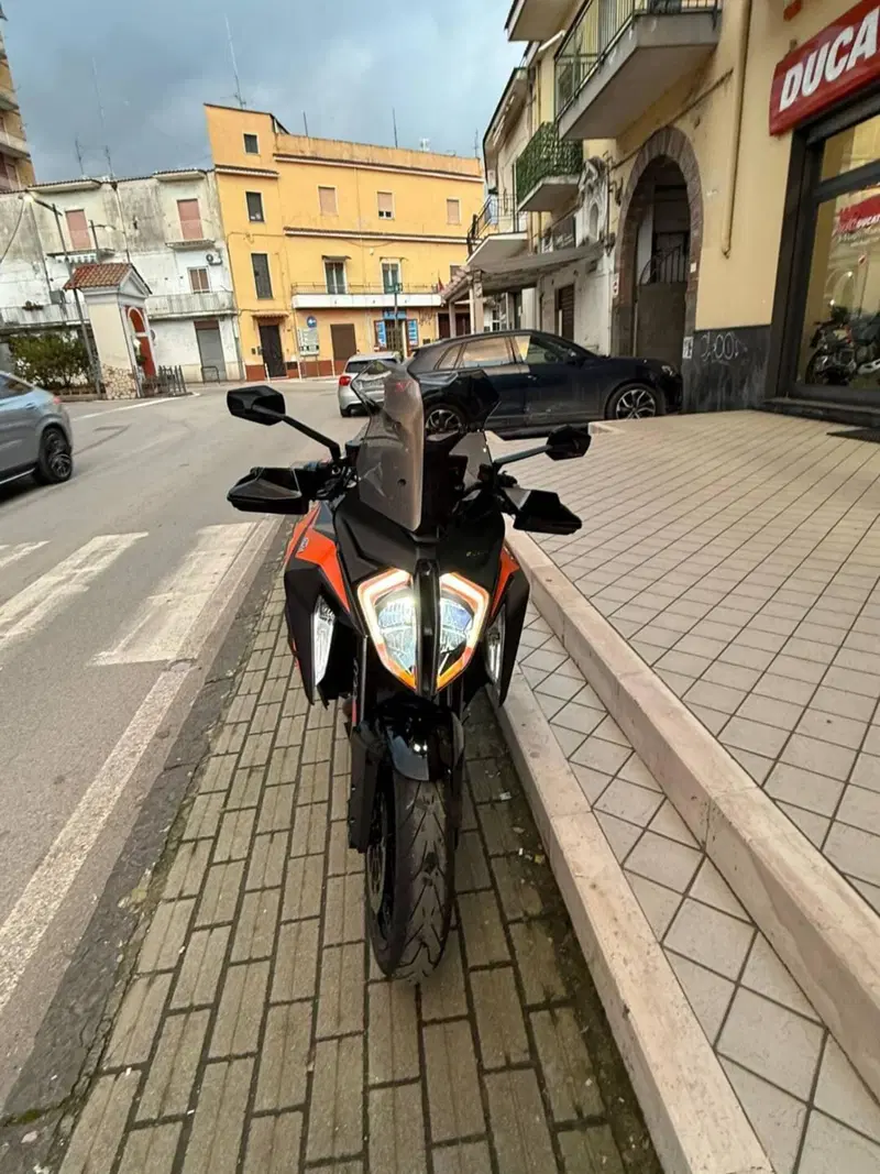 KTM 1290 Super Duke GT (2019 - 20) (3)