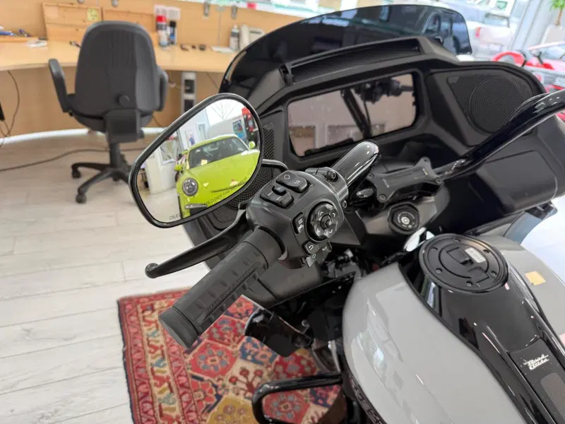 Harley-Davidson Road Glide (2024 - 26) (9)