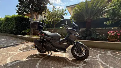 Aprilia SR GT 200 (2022 - 24) usata