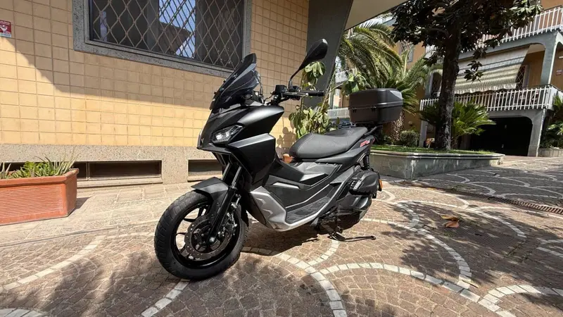 Aprilia SR GT 200 (2022 - 24) (3)