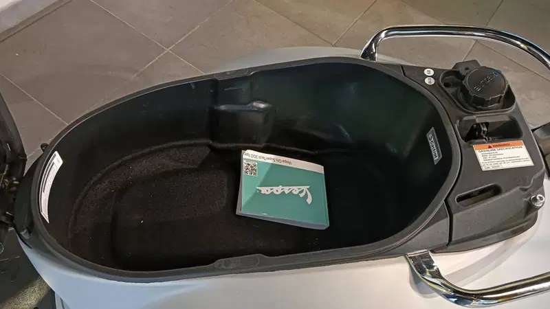 Vespa GTS 300 Super Tech (2023 - 24) (8)