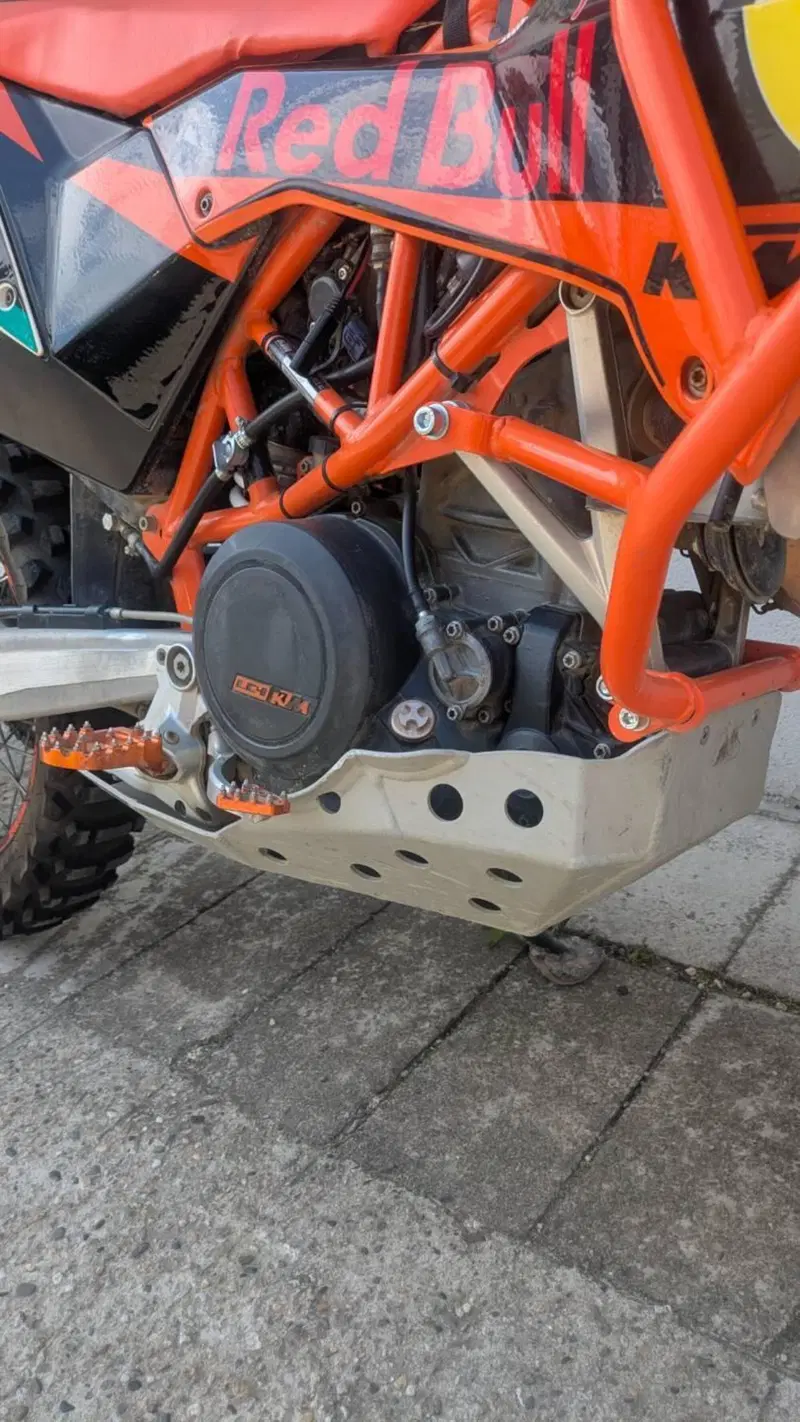 KTM 690 Enduro R (2012 - 17) (9)