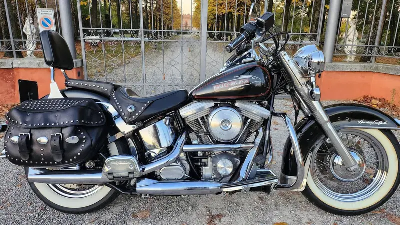 Harley-Davidson Heritage Softail Classic (2)