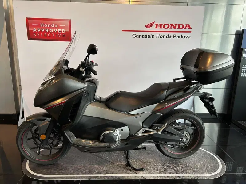 Honda Integra 750 DCT (2016 - 17) (4)