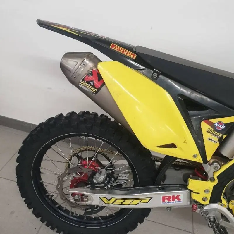 Suzuki RM-Z 250 (2015) (6)