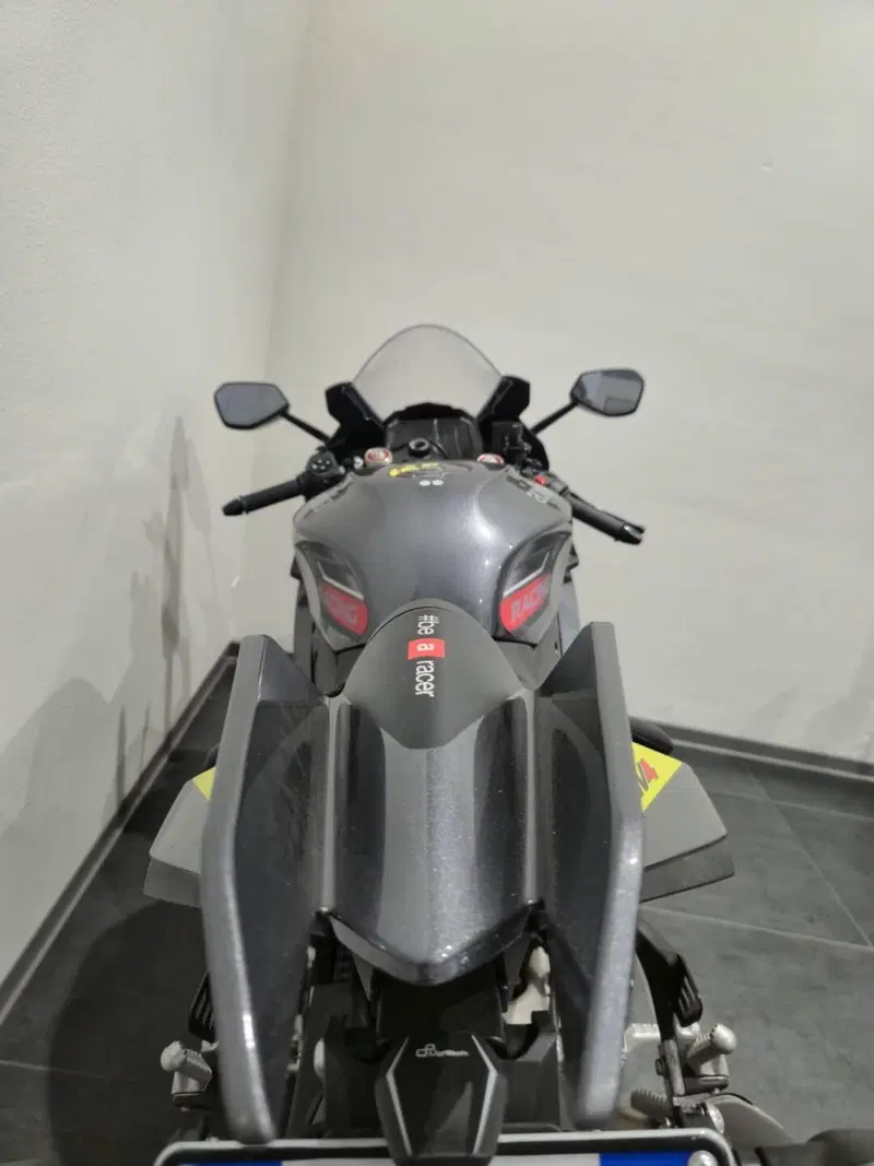 Aprilia RSV4 1100 (2025 - 26) (14)