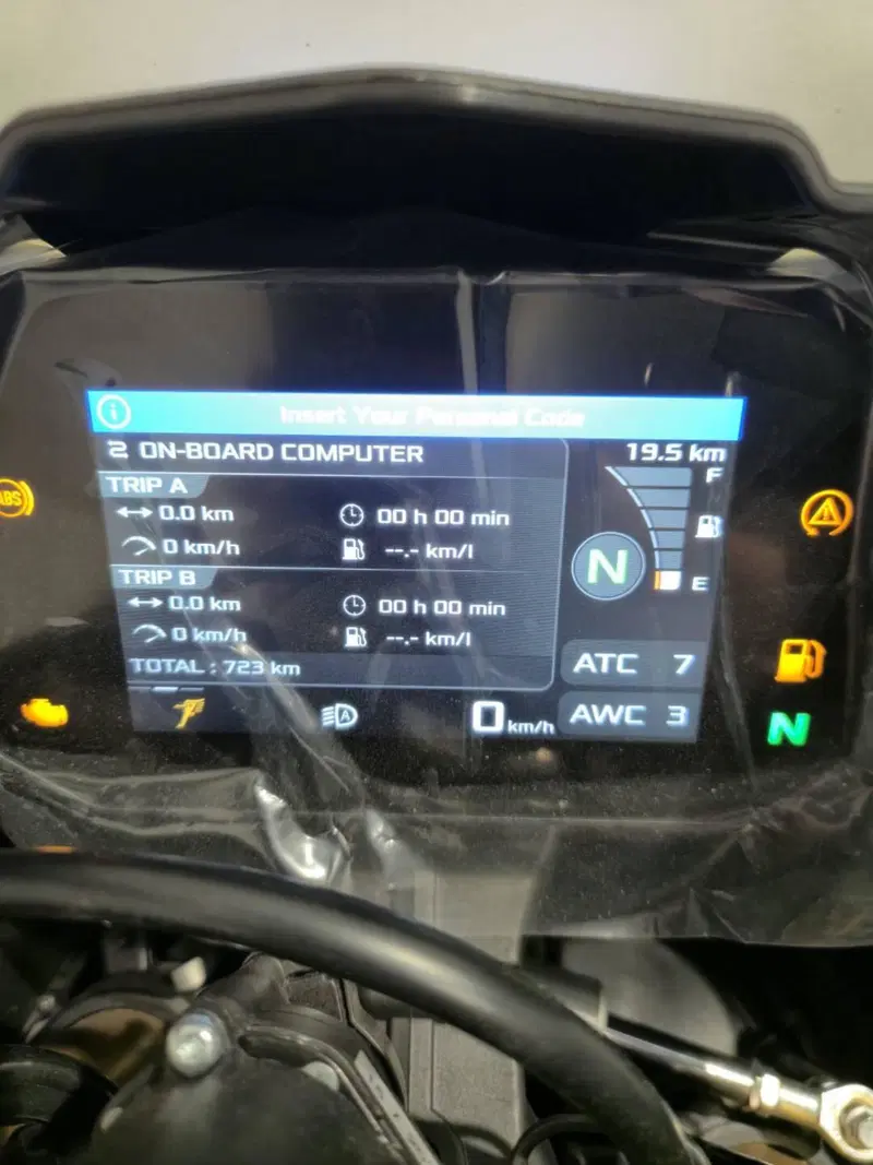 Aprilia RSV4 1100 (2025 - 26) (16)