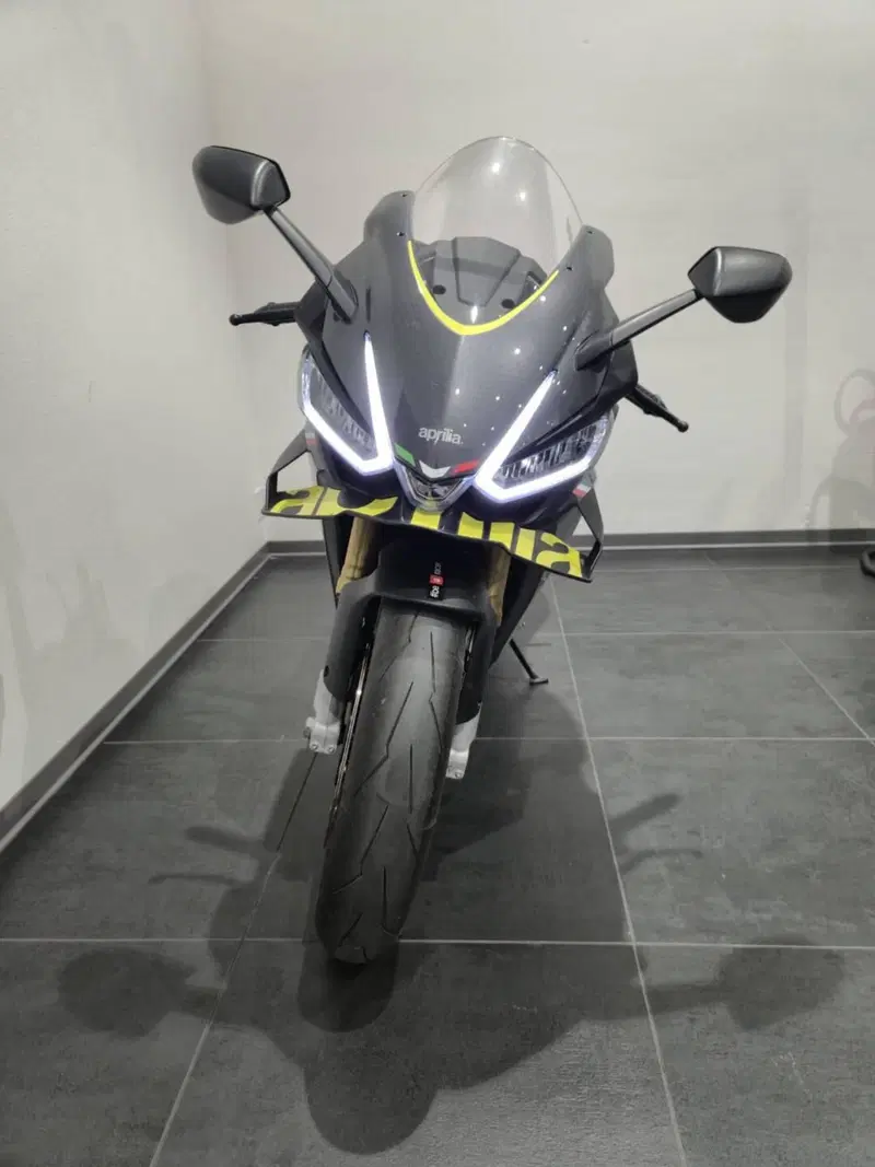 Aprilia RSV4 1100 (2025 - 26) (4)