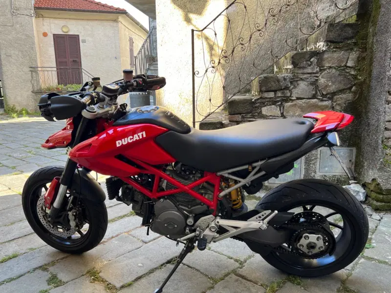 Ducati Hypermotard 1100 EVO (2010 - 12) (2)