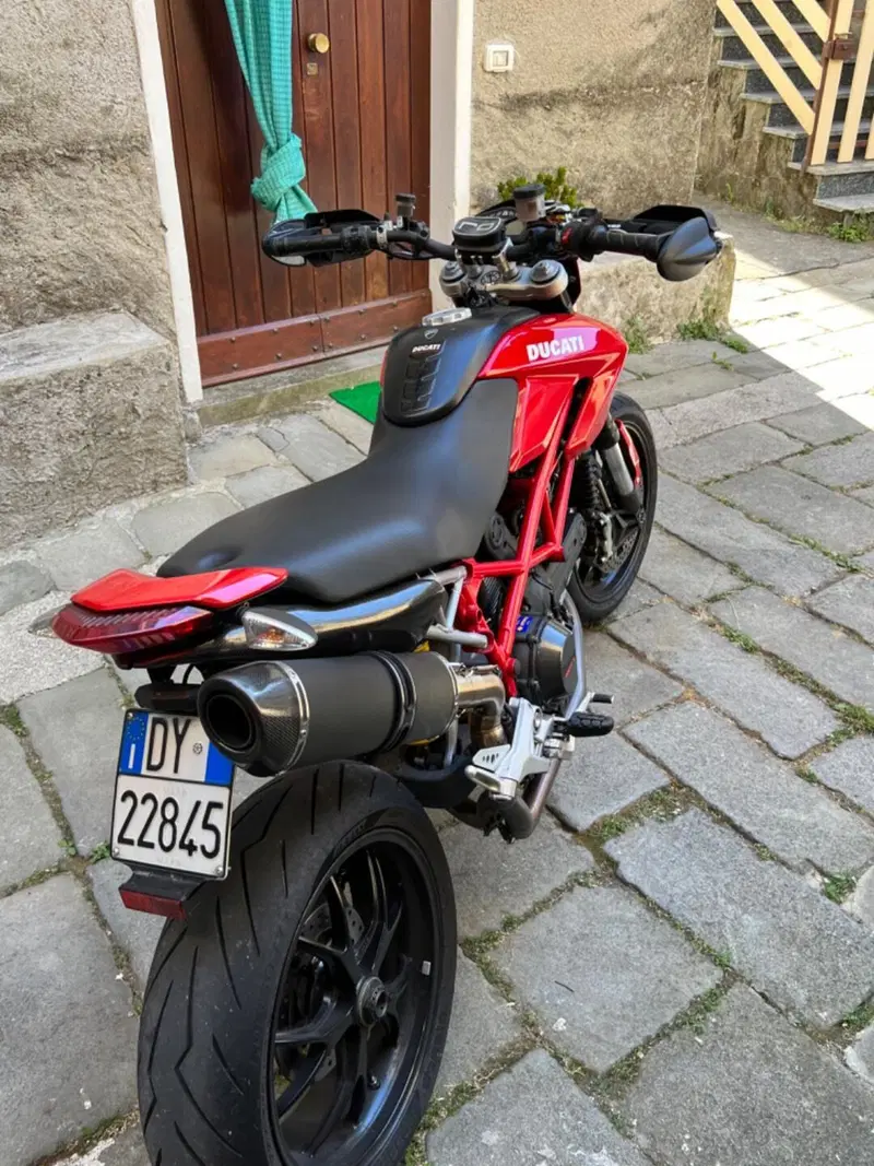 Ducati Hypermotard 1100 EVO (2010 - 12) (6)