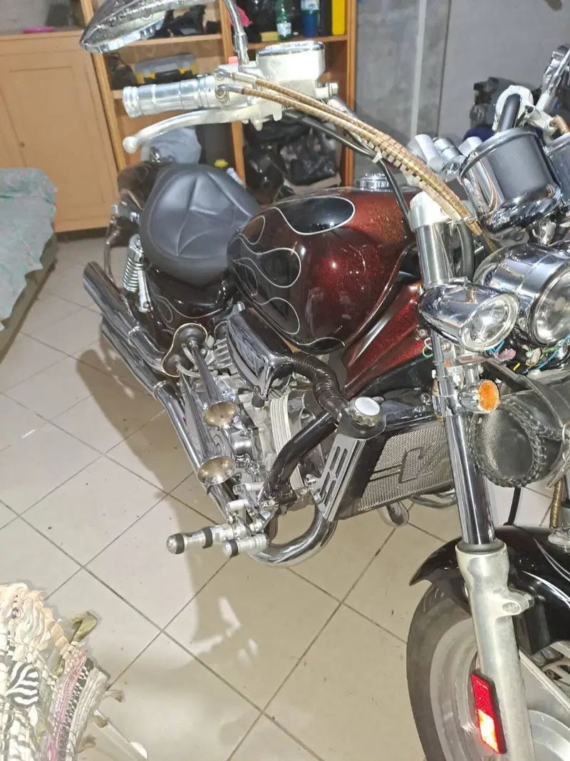 Honda VF 750 C (1985 - 01) (5)
